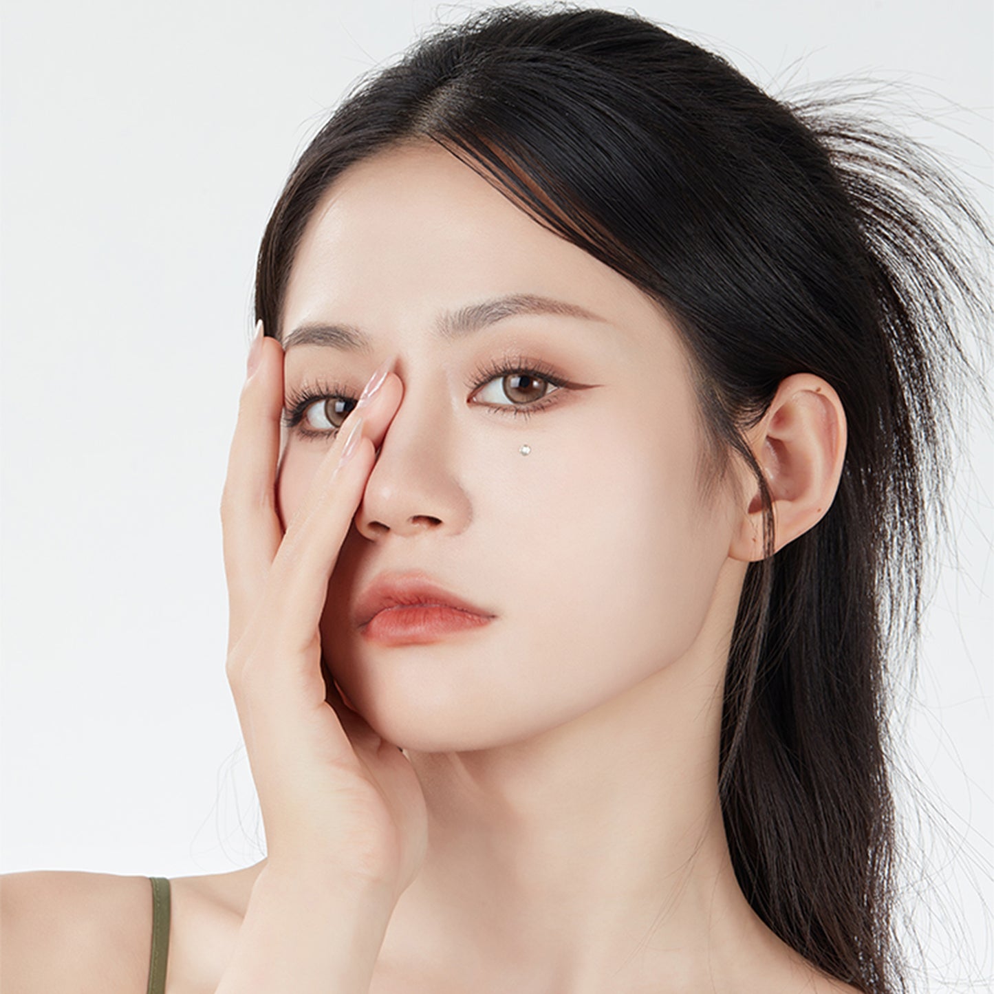 Ultra-Fine Waterproof Eyeliner Pen - Long-Lasting, Smudge-Proof, Sweat-Resistant - Quaworth