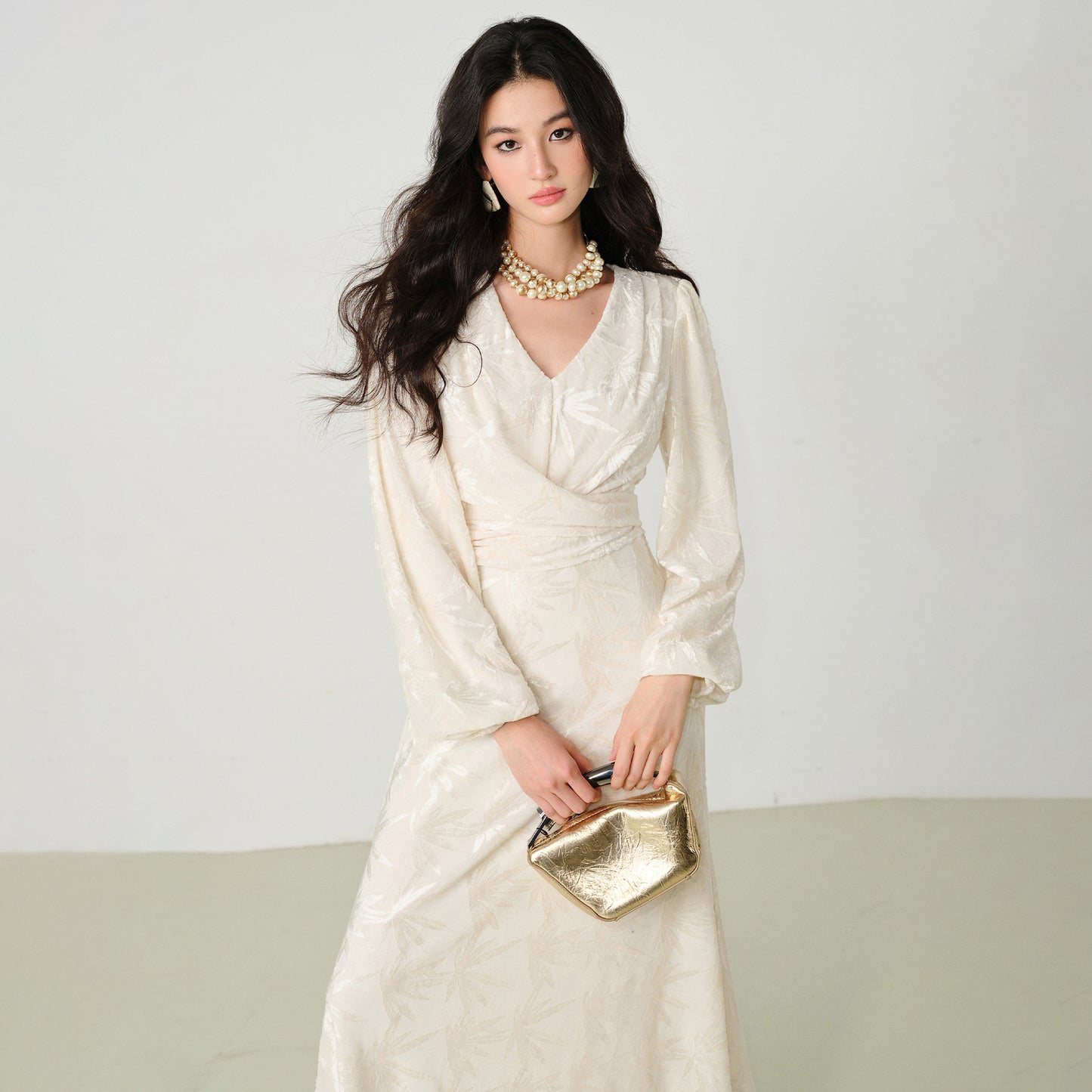 Jacquard V Neck Long Flare Sleeve Floral A-Line Maxi Dress - Quaworth