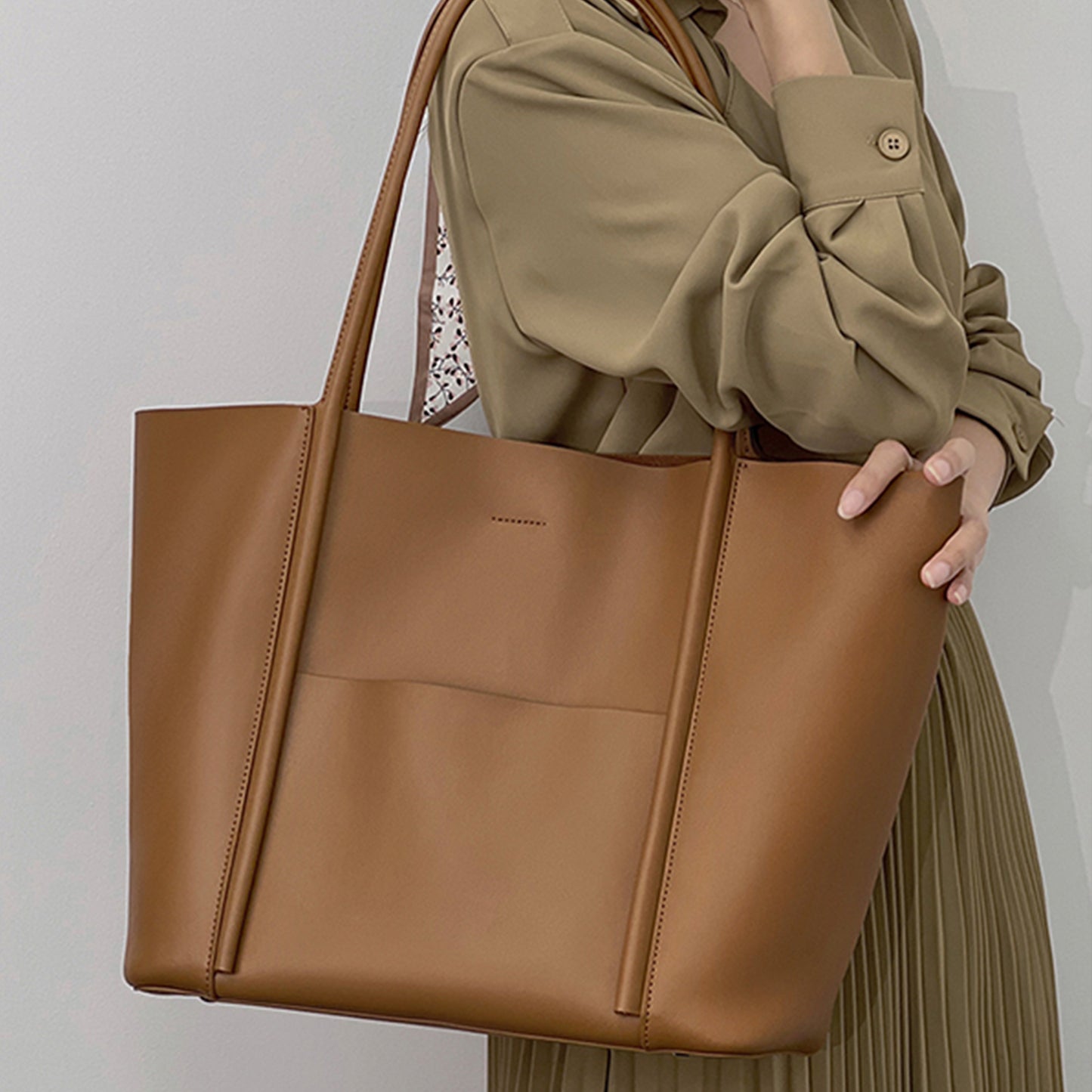 Large Capacity Daily Leather Tote Bag