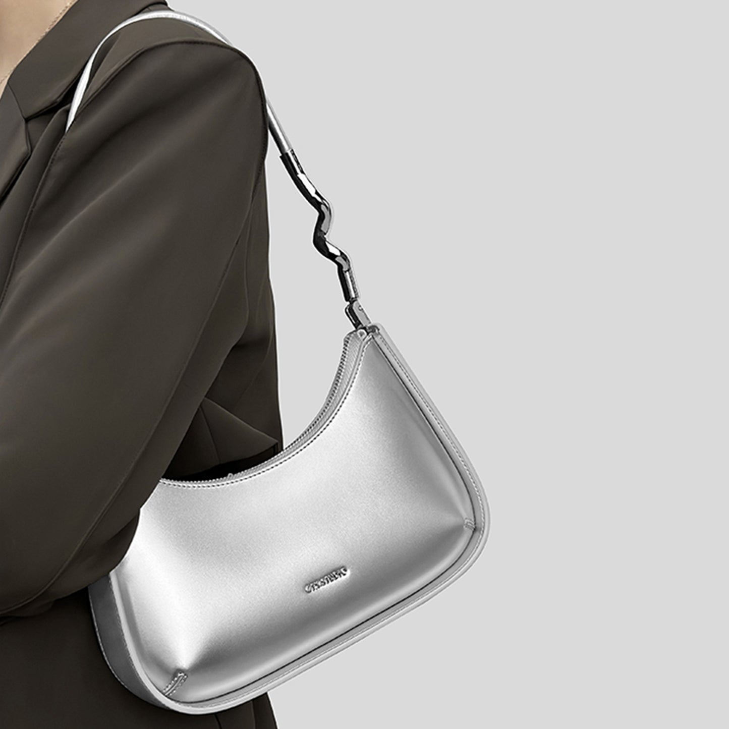 Minimalist Leather Shoulder Strap Baguette - Quaworth