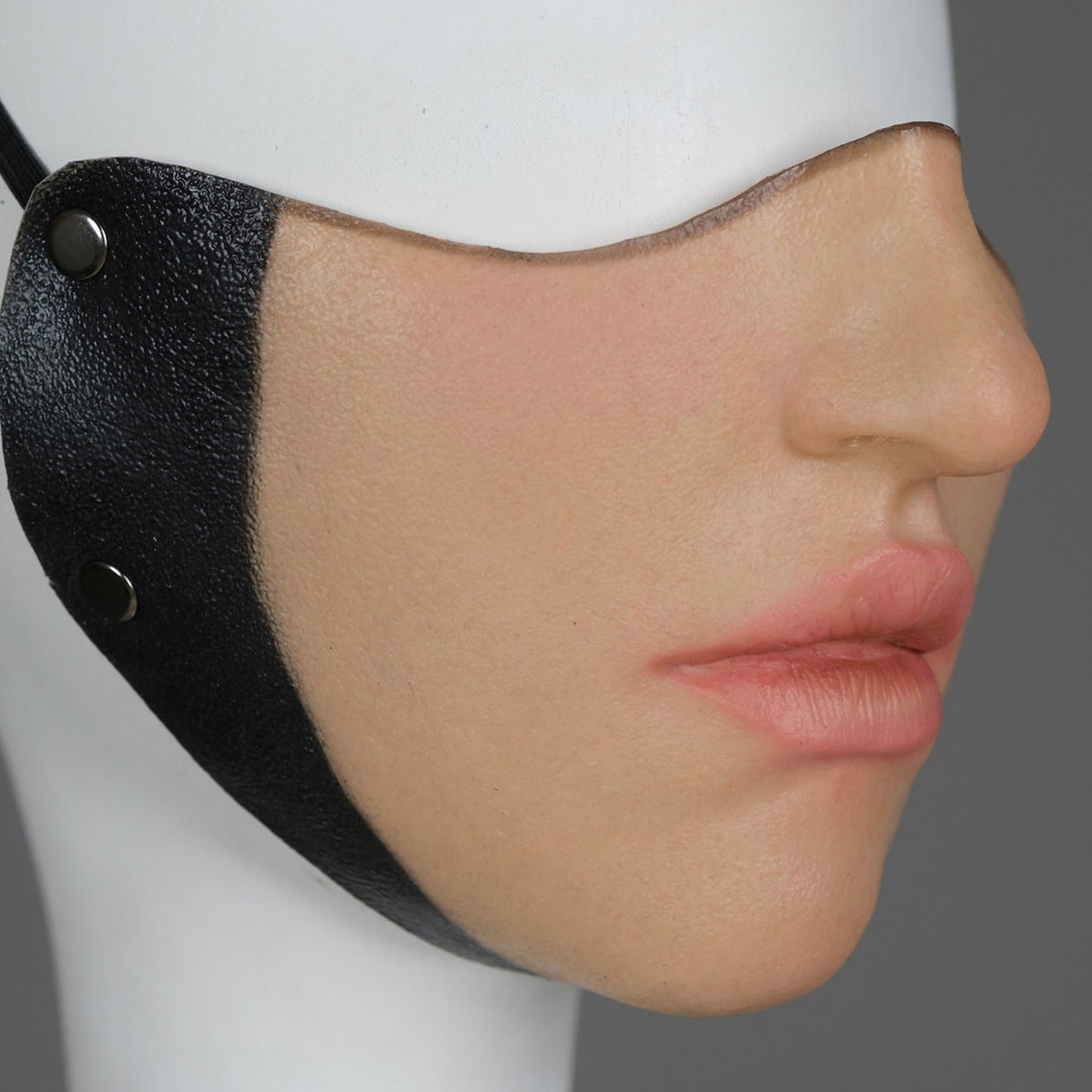 Minimalist Natural Enigmask - Quaworth