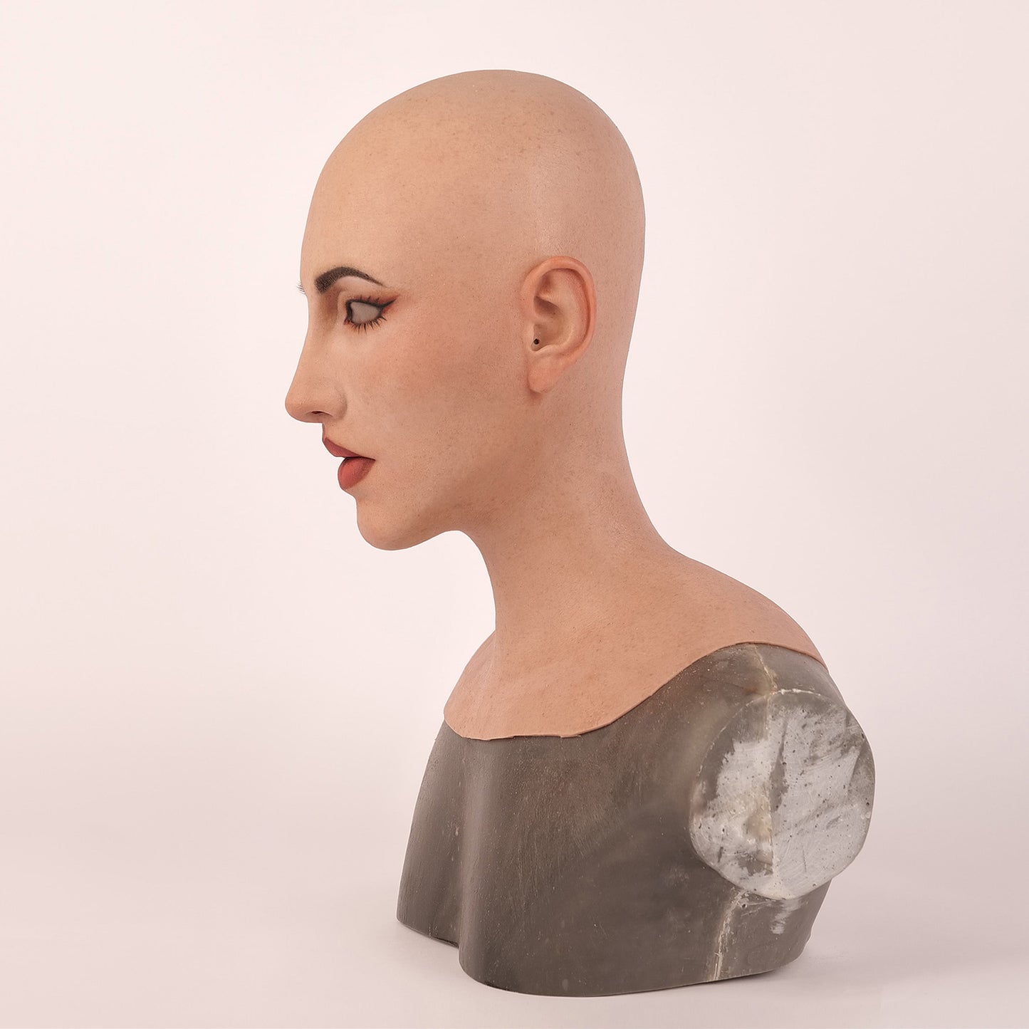 Molly 2 Silicone Mask Hollywood Version - Quaworth
