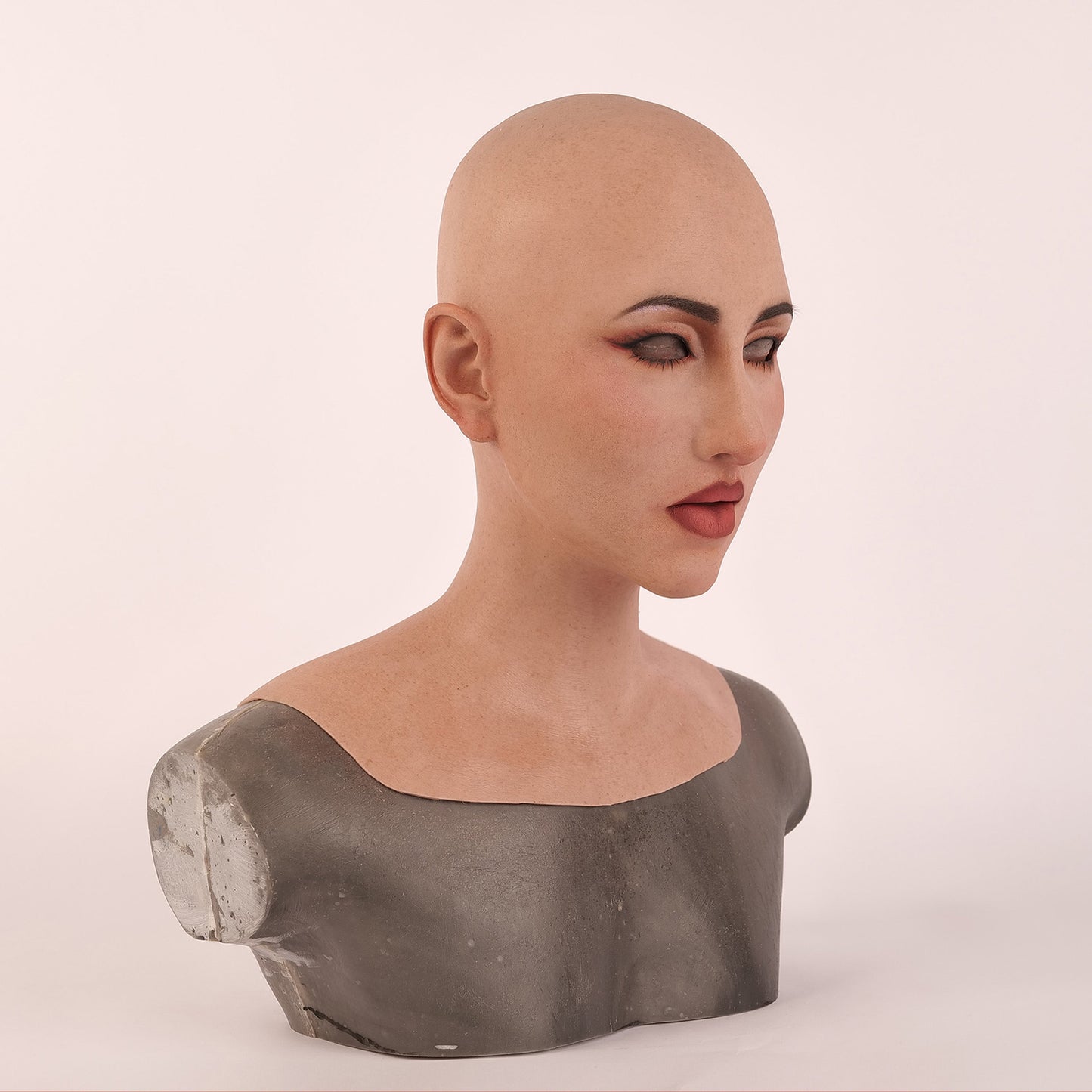 Molly 2 Silicone Mask Hollywood Version - Quaworth
