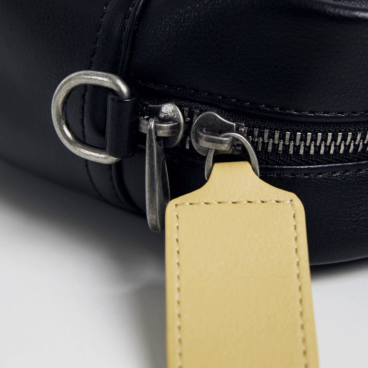 Black Sugar Cream Crossbody Rounded Corner Square Bag - Quaworth