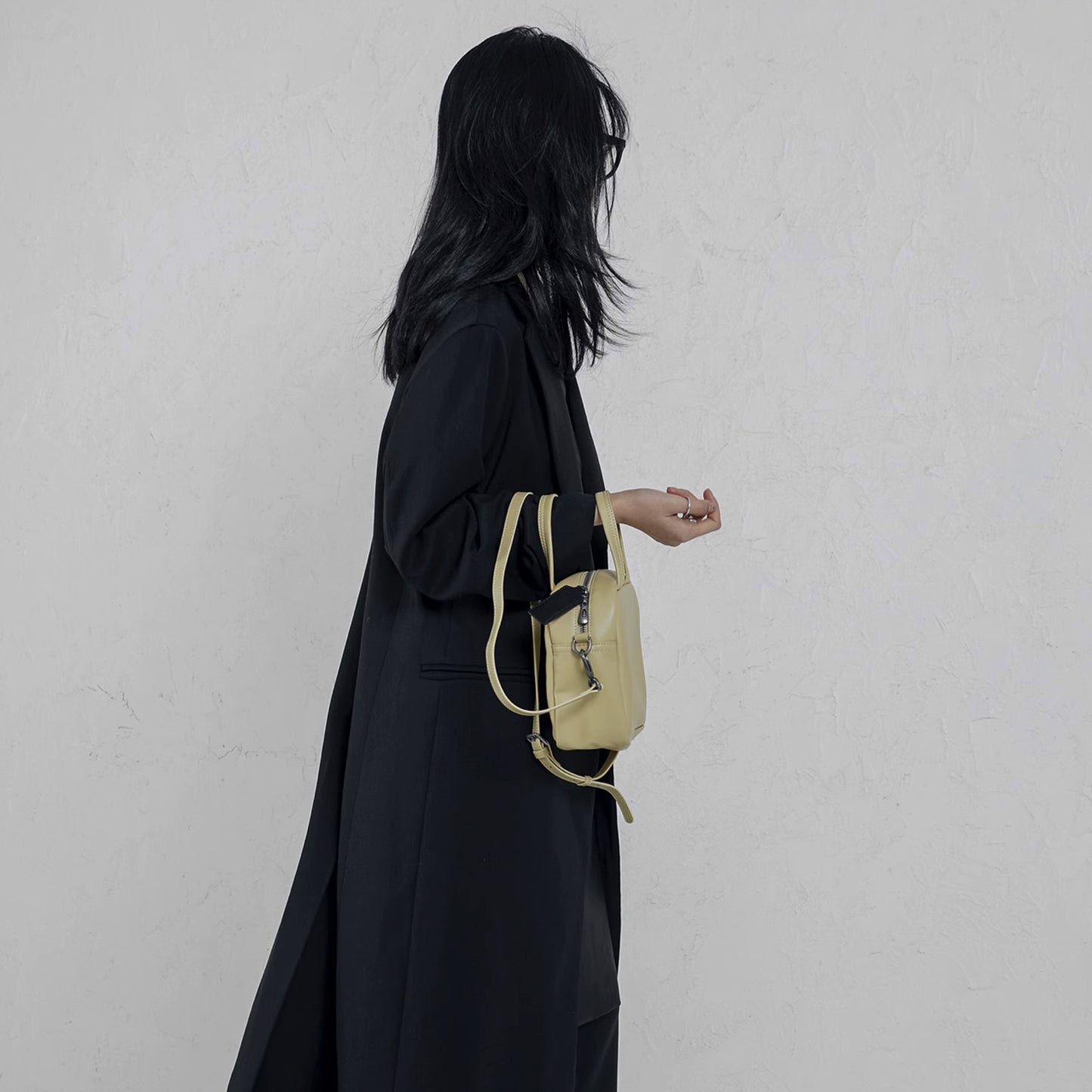 Black Sugar Cream Crossbody Rounded Corner Square Bag - Quaworth