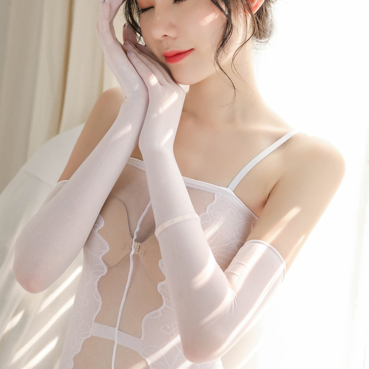 Seamless Sheer Opera Gloves - Quaworth
