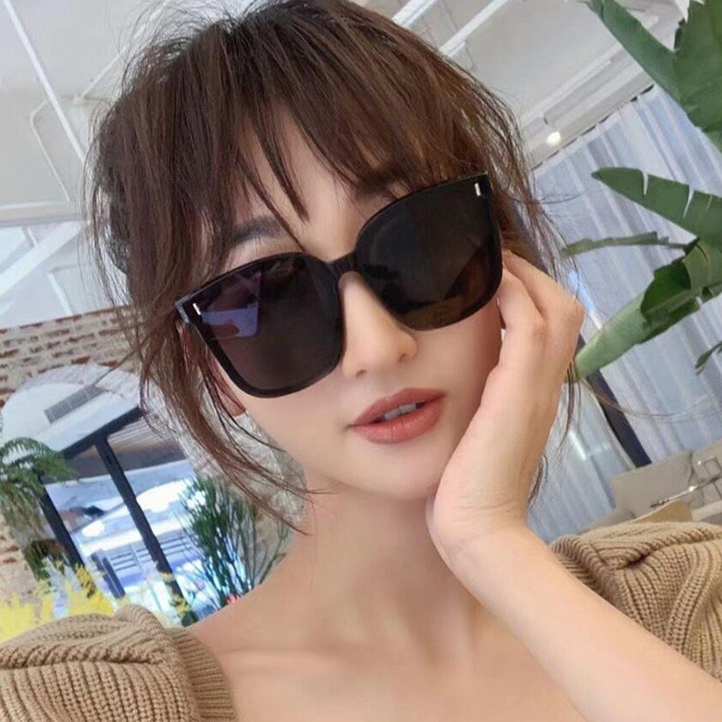 Square Large Frame Sunglasses - Quaworth
