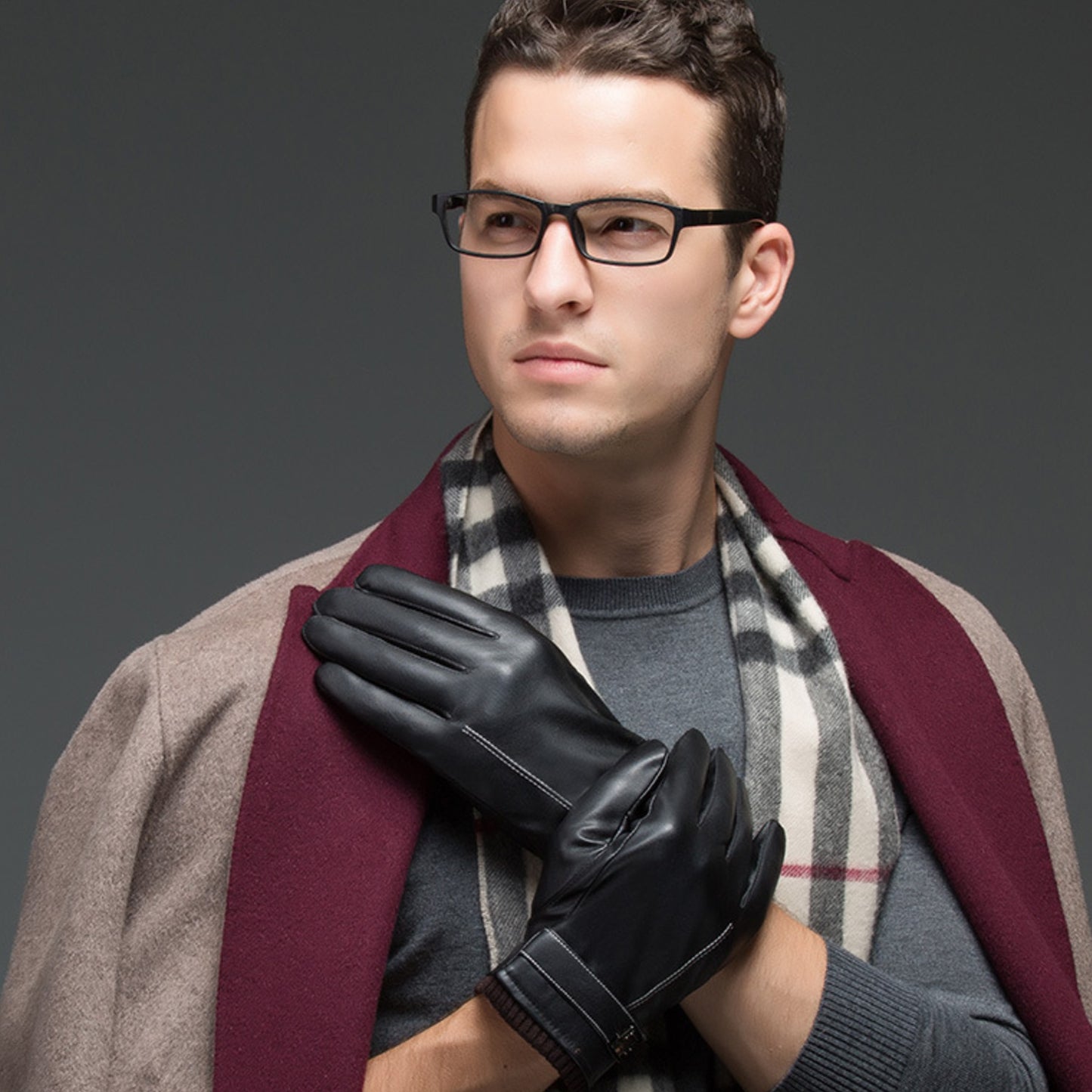 Unisex Seam Detail Fleece Lined Thermal Vegan Leather Touch Screen Wrist Gloves - Quaworth