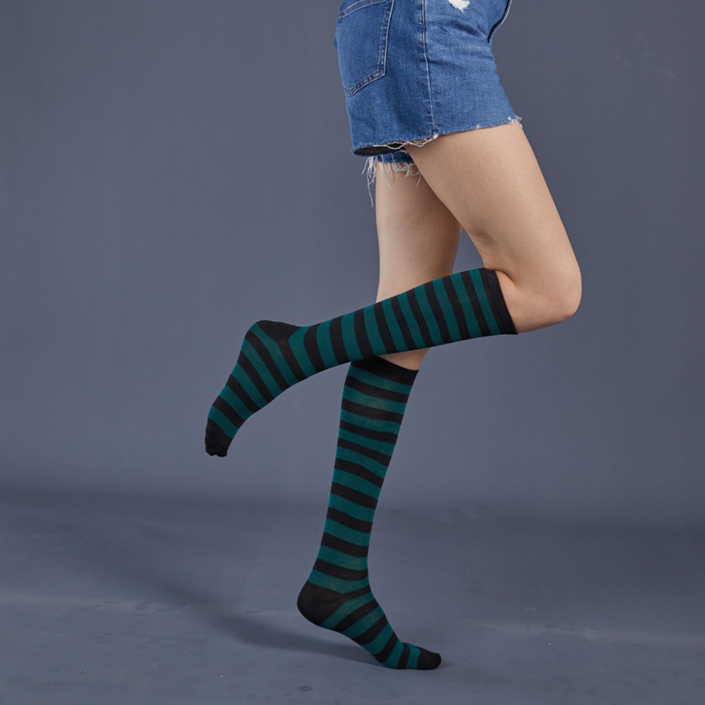Three Bar Stripe Medium Tube Stocking - Quaworth