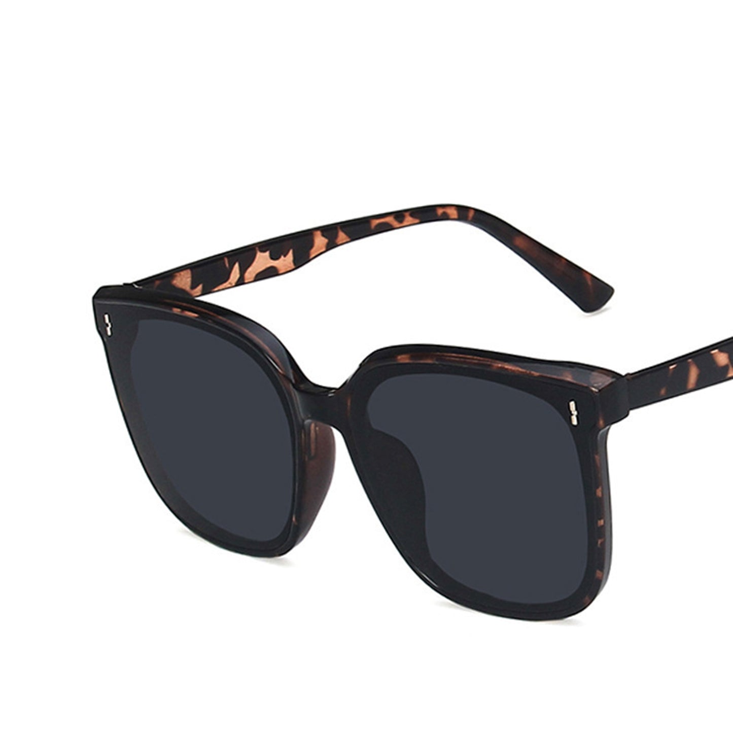 Square Large Frame Sunglasses - Quaworth