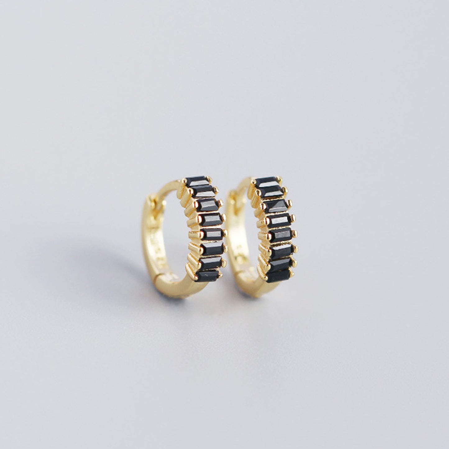 Sterling Silver Zircon Hoop Earrings - Quaworth