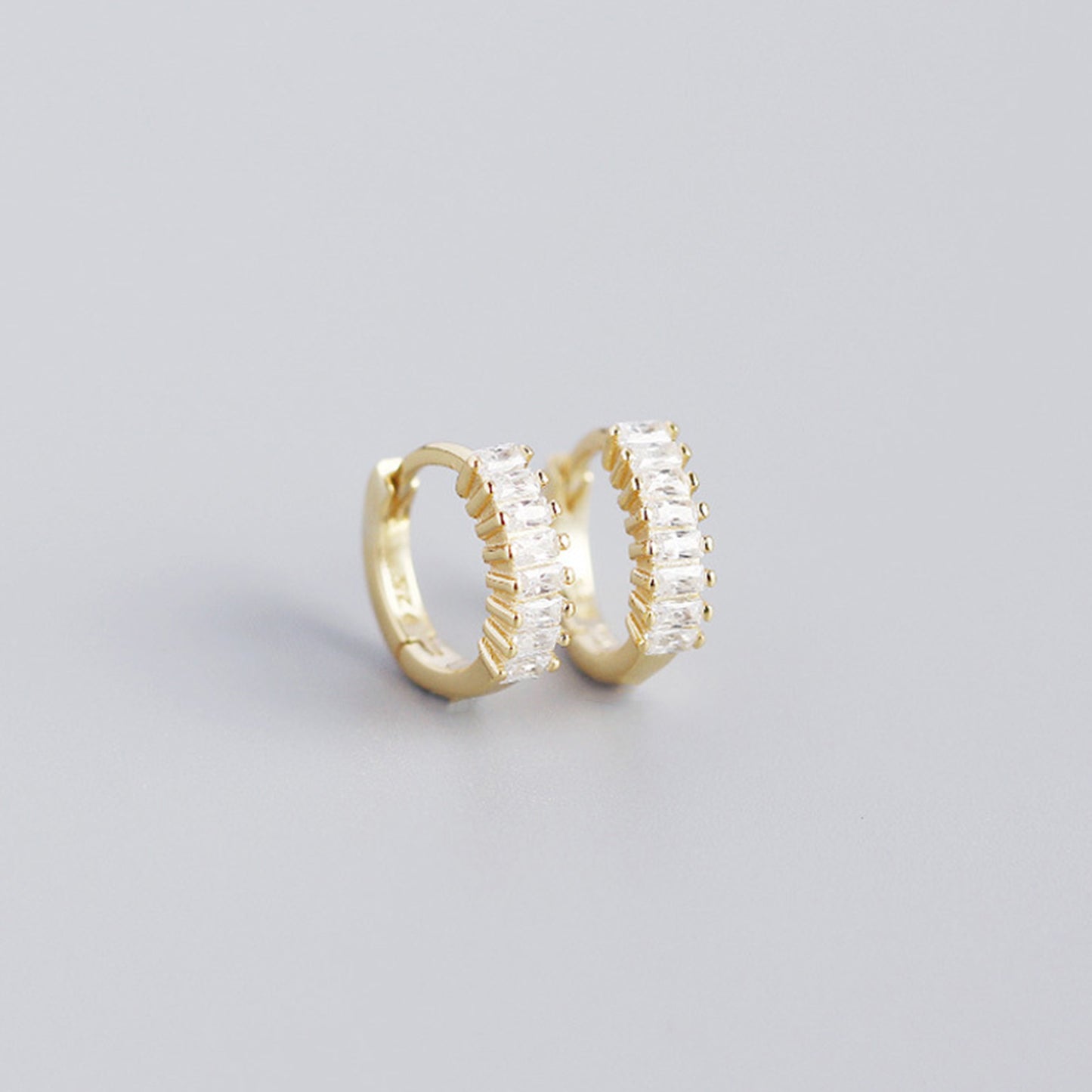 Sterling Silver Zircon Hoop Earrings - Quaworth