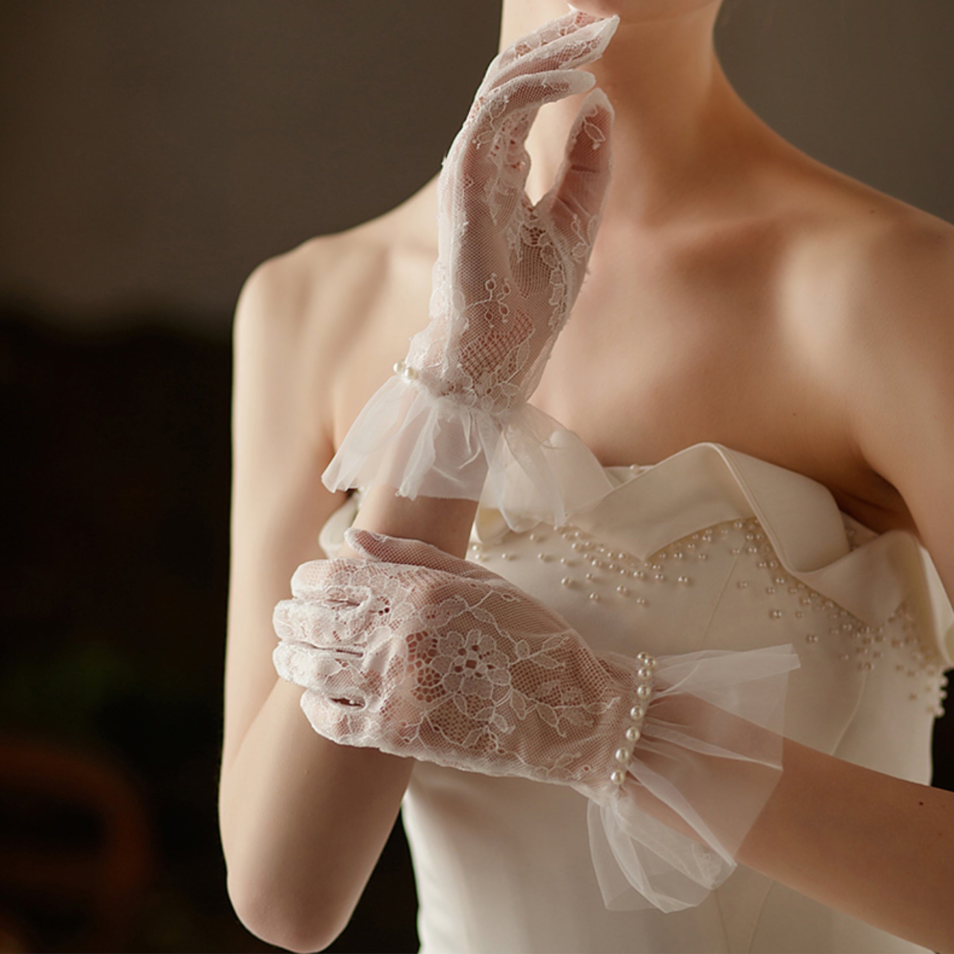 Lace Floral Ruffle Cuff Pearl Wrist Gloves - Quaworth