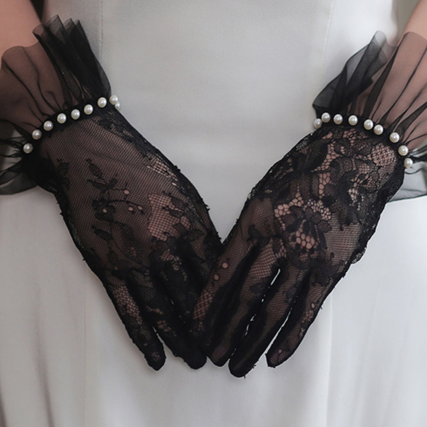 Lace Floral Ruffle Cuff Pearl Wrist Gloves - Quaworth