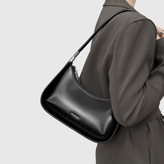 Minimalist Leather Shoulder Strap Baguette - Quaworth