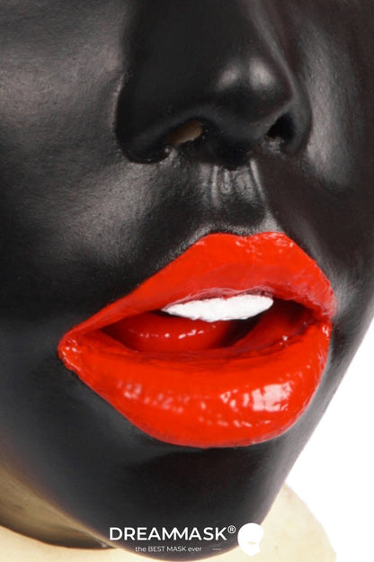 Poppy Silicone Mask Dark Version - Quaworth