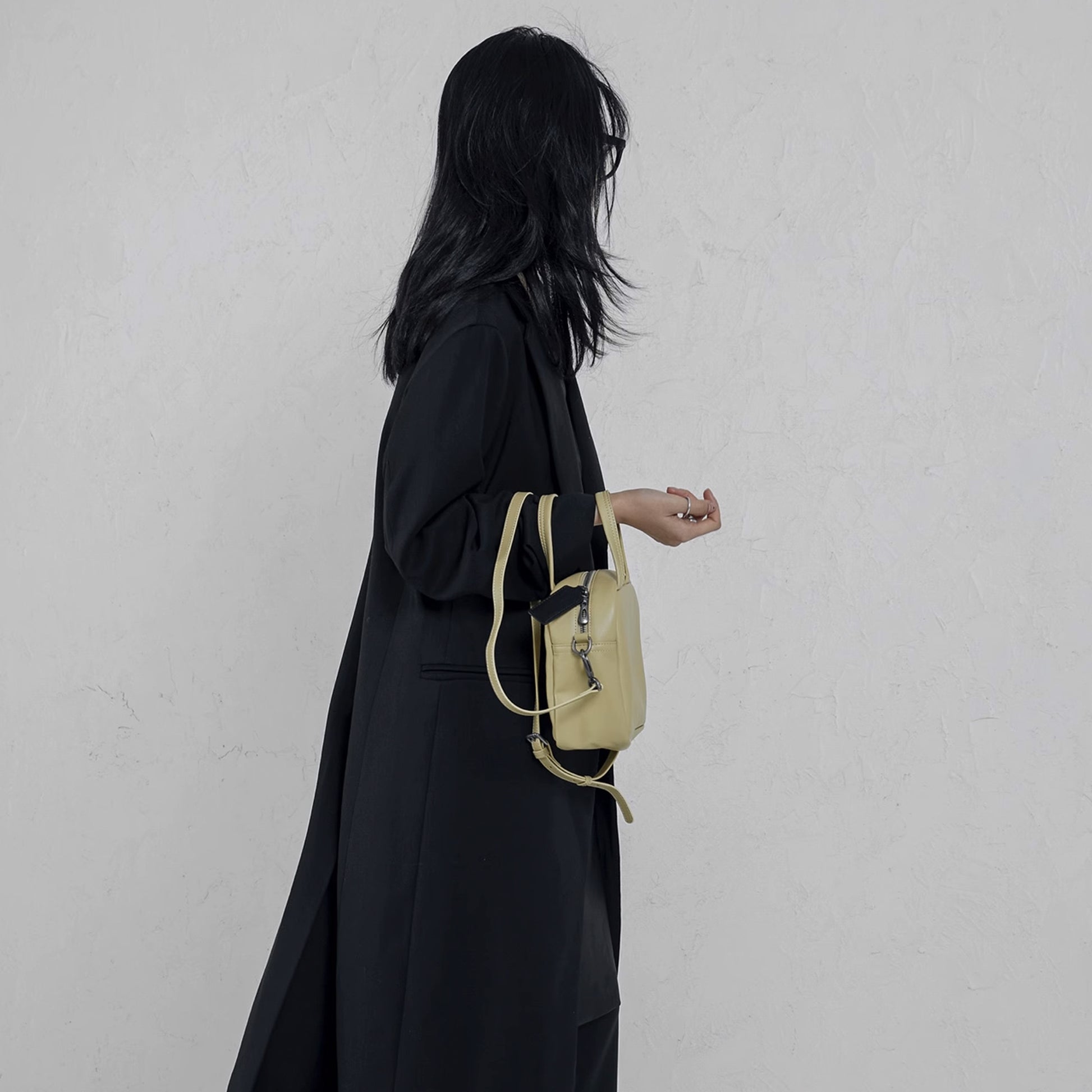 Black Sugar Cream Crossbody Rounded Corner Square Bag - Quaworth