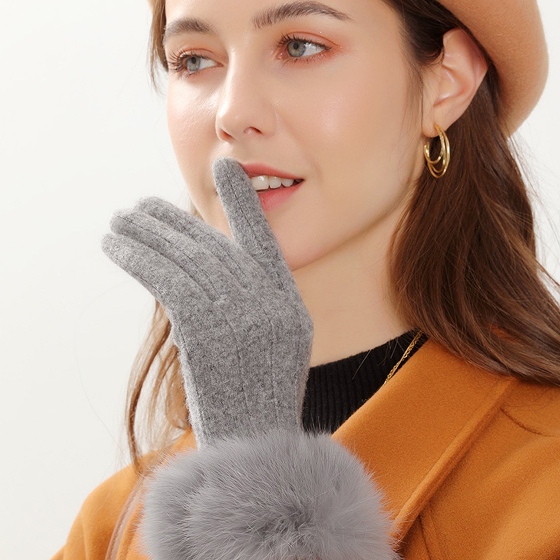 Cashmere Seam Detail Thermal Fleece Lining Fluffy Cuff Touch Screen Wrist Gloves - Quaworth