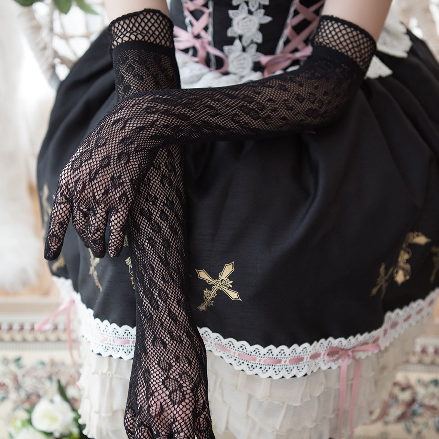 Fishnet Mesh Floral Jacquard Over Elbow Gloves - Quaworth
