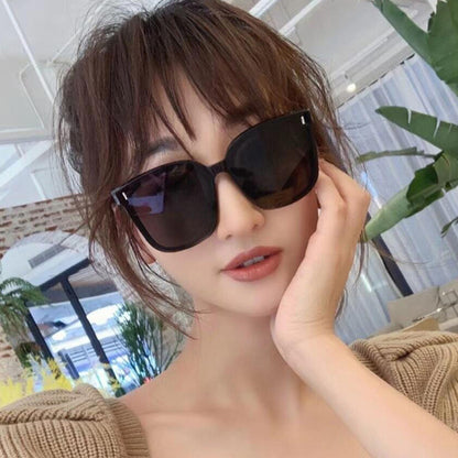 Square Large Frame Sunglasses - Quaworth