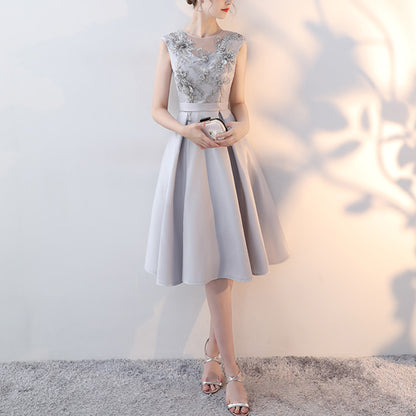 Sleeveless Round Neck Floral Embroidered A-Line Midi Dress - Quaworth