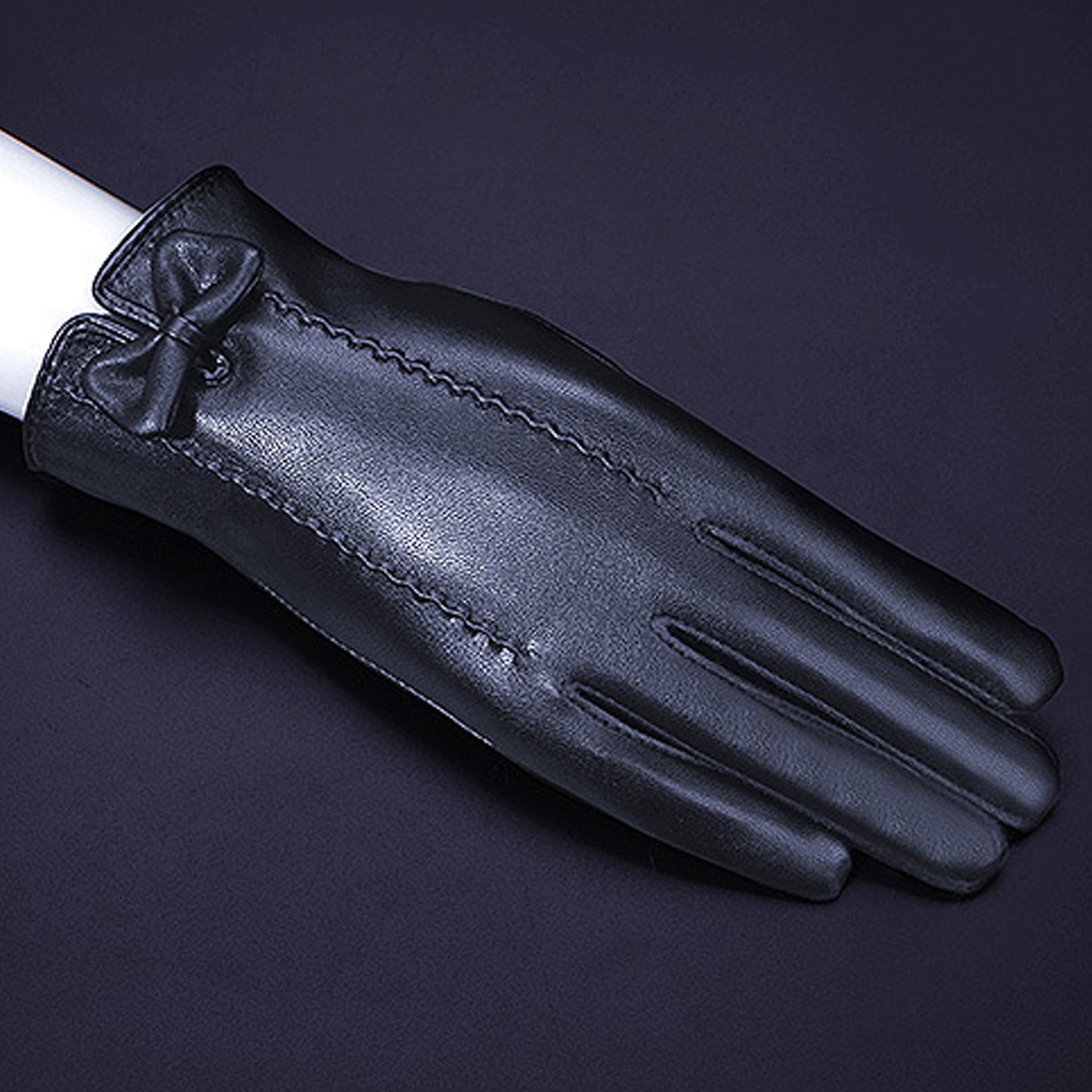 Solid Color Bowknot Seam Detail Thermal Vegan Leather Touch Screen Wrist Gloves - Quaworth