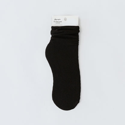Solid Color Loose Crew Socks - Quaworth