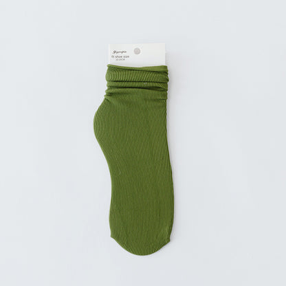 Solid Color Loose Crew Socks - Quaworth