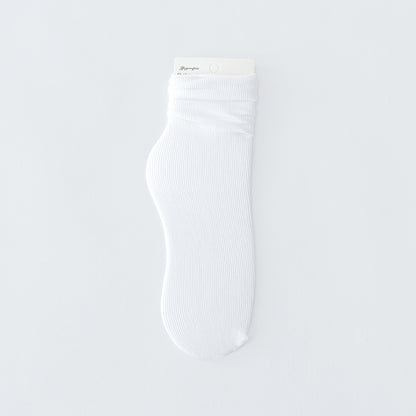 Solid Color Loose Crew Socks - Quaworth